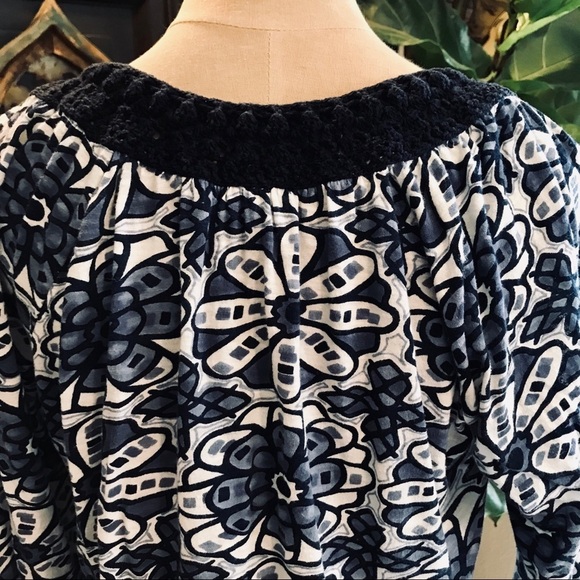 Lucky Brand Navy crochet collar floral peasant top - Picture 7 of 8